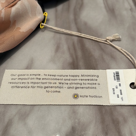 Happy X Nature Floral Flutter Sleeve Blouse - Picture 10 of 12